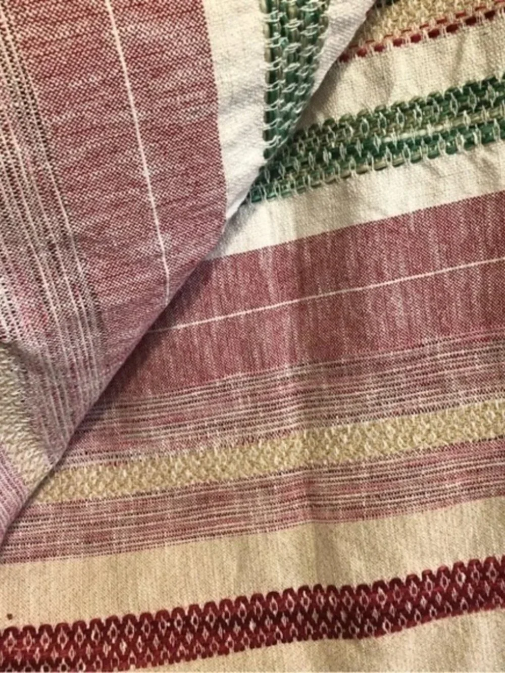Cherished Traditions tasseled ivory throw